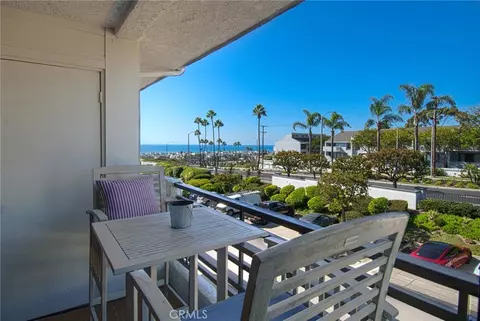 220 Nice Ln #215, Newport Beach, CA 92663