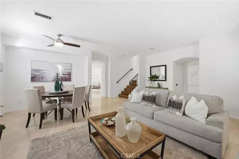 328 5th St, Huntington Beach, CA 92648