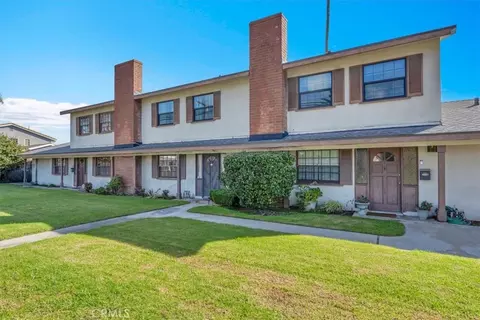 1780 Santa Ana, Costa Mesa, CA 92627