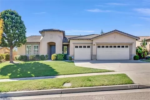 1778 Kapalua Bay Ln, Corona, CA 92883