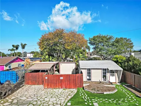 268 Walnut St, Costa Mesa, CA 92627