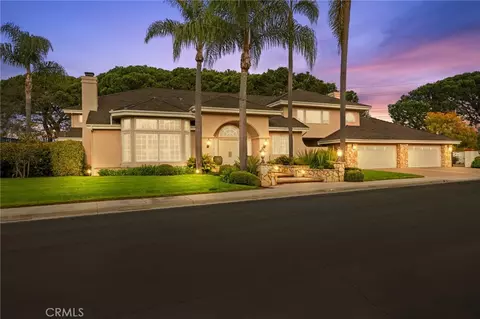 4 Huntington Ct, Newport Beach, CA 92660