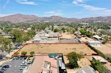 866 6th St, Norco, CA 92860