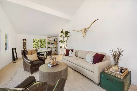 Living - 48980 De Luz Rd, Temecula, CA 92590 photo 2 of 4