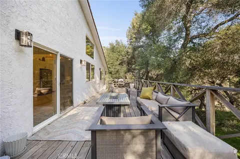 Exterior - 48980 De Luz Rd, Temecula, CA 92590 photo 9 of 12