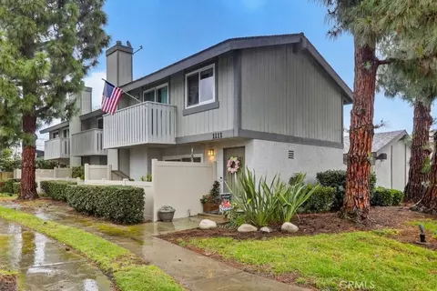 1111 Tustin Pnes, Tustin, CA 92780