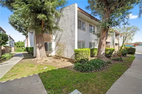 2521 W Sunflower #G8, Santa Ana, CA 92704
