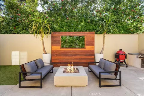 82 Bower Tree, Irvine, CA 92603