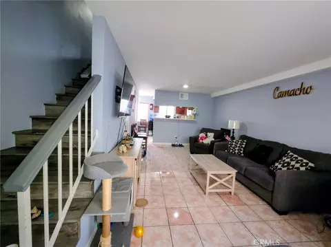 9834 Sepulveda Blvd #117, North Hills, CA 91343