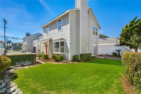 162 Rochester, Costa Mesa, CA 92627