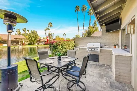 194 Green Mountain Dr, Palm Desert, CA 92211