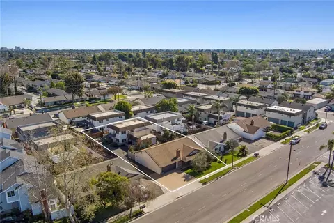 2048 Garden Ln, Costa Mesa, CA 92627