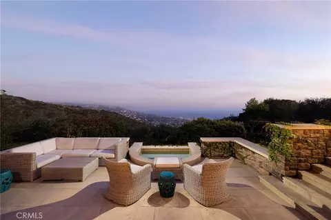 1302 Skyline Dr, Laguna Beach, CA 92651