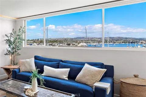 310 Fernando St #303, Newport Beach, CA 92661