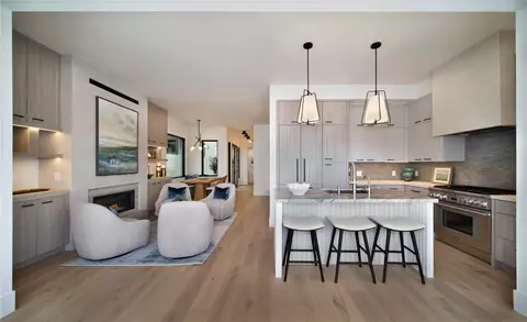 615 Poppy Ave, Corona Del Mar, CA 92625