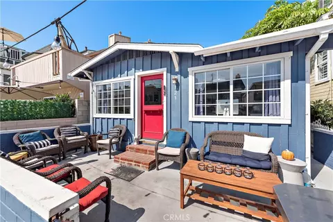 121 30th St, Newport Beach, CA 92663
