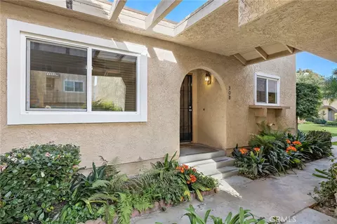 308 Alta Ln, Costa Mesa, CA 92627