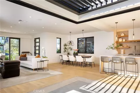 304 Goldenrod Ave, Corona Del Mar, CA 92625