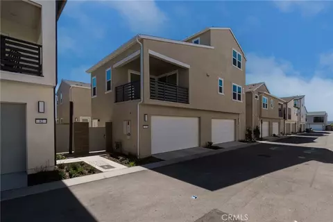 Exterior - 74 Dudley, Irvine, CA 92618 photo 2 of 8
