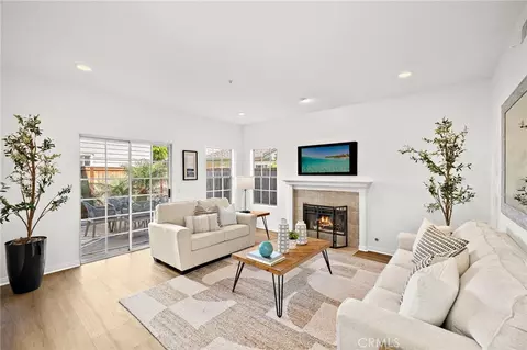 2563 Orange Ave #C, Costa Mesa, CA 92627