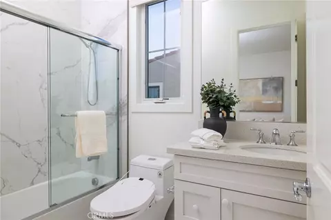 Bath - 104 Interstellar, Irvine, CA 92618 photo 3 of 5