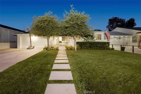 2553 Fairway Dr, Costa Mesa, CA 92627