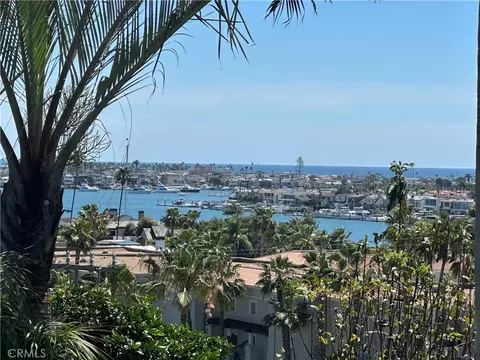 1221 Kings Rd, Newport Beach, CA 92663