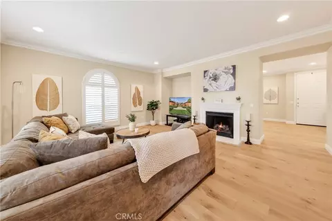 57 Silverado, Irvine, CA 92618