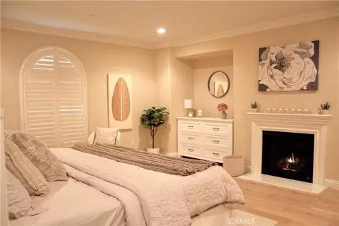 57 Silverado, Irvine, CA 92618