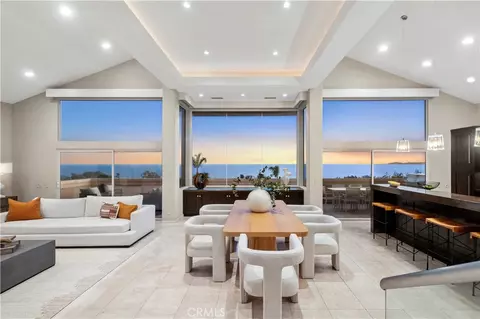 10 N Stonington Rd, Laguna Beach, CA 92651