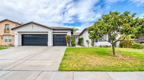 7085 Dove Vly, Eastvale, CA 92880