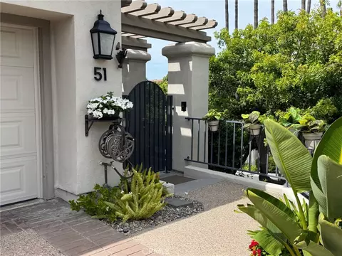 51 Seabrook Cv, Newport Beach, CA 92660