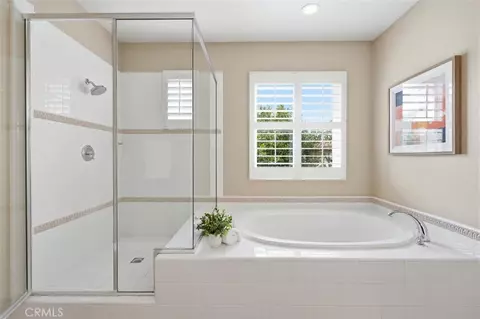Bath - 6 Versailles, Irvine, CA 92602 photo 3 of 3