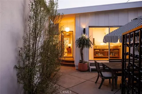 275 Cecil Pl, Costa Mesa, CA 92627