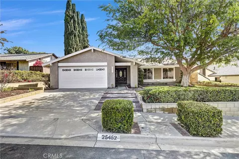25452 Champlain Rd, Laguna Hills, CA 92653