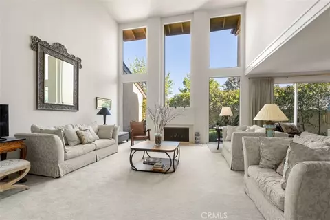 10 Rue Valbonne, Newport Beach, CA 92660