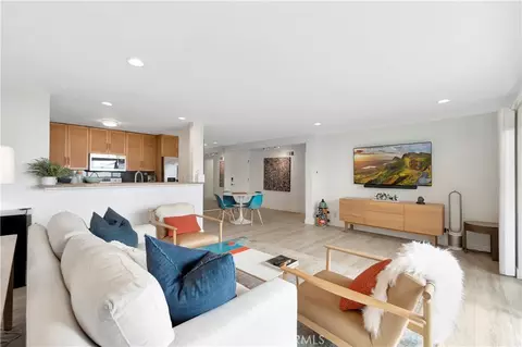 Living - 1200 E Ocean #12, Long Beach, CA 90802 photo 5 of 5