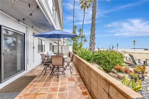 Exterior - 1200 E Ocean #12, Long Beach, CA 90802 photo 14 of 22