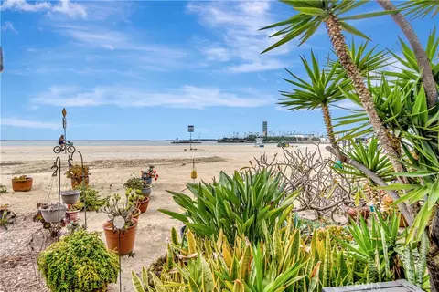 Exterior - 1200 E Ocean #12, Long Beach, CA 90802 photo 11 of 22