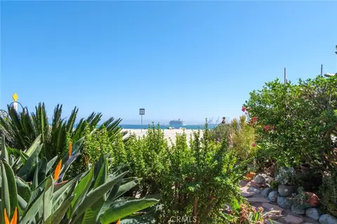 Exterior - 1200 E Ocean #12, Long Beach, CA 90802 photo 2 of 22