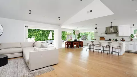 1826 Buttonshell, Newport Beach, CA 92660