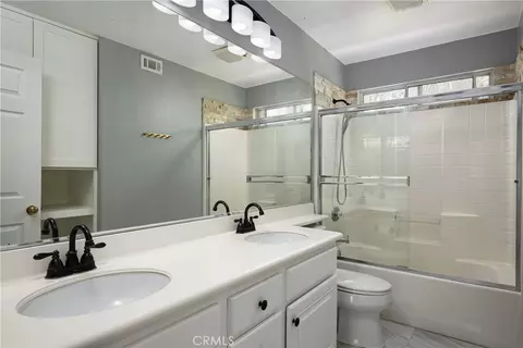 Bath - 767 Ochee, Corona, CA 92879 photo 3 of 3