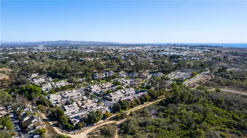 19 Seabird Ct, Newport Beach, CA 92663