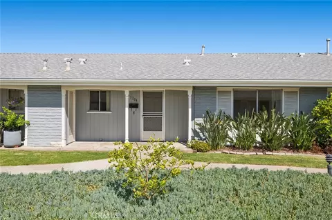 1204 E 1st St, Tustin, CA 92780