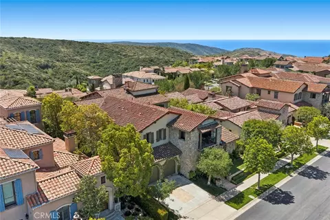 10 Morning Lgt, Newport Coast, CA 92657