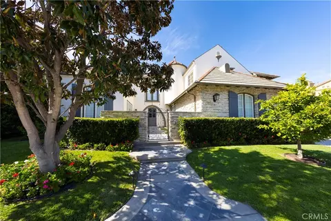 23 Cervantes, Newport Beach, CA 92660