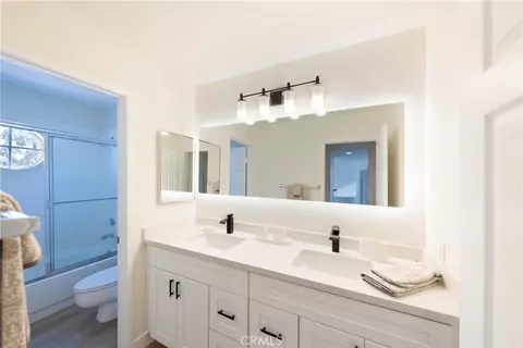 Bath - 5 Laconia, Irvine, CA 92614 photo 3 of 3