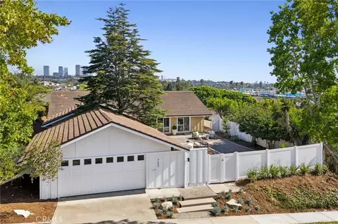 727 Bellis St, Newport Beach, CA 92660