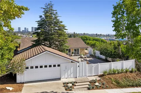 727 Bellis St, Newport Beach, CA 92660