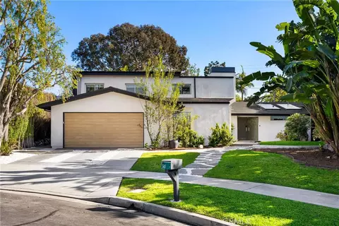 341 Vista Baya, Costa Mesa, CA 92627